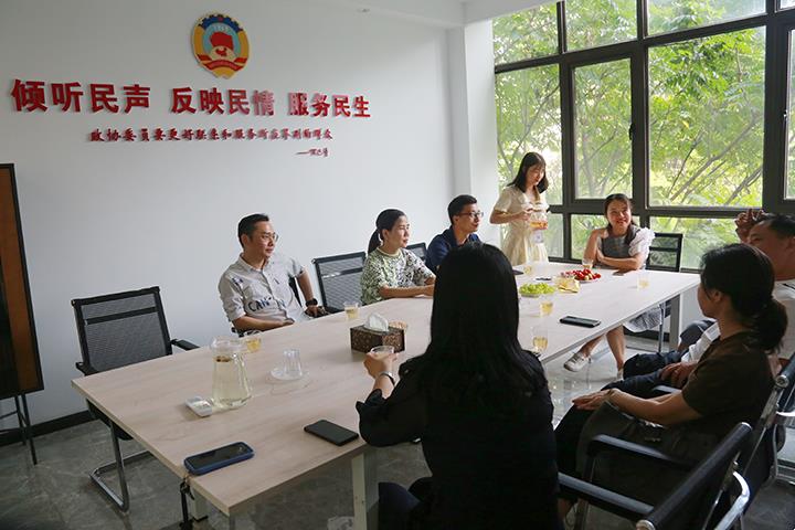 6ac09cb6fdbb4881bbf2269ed5d6f8b9.jpg