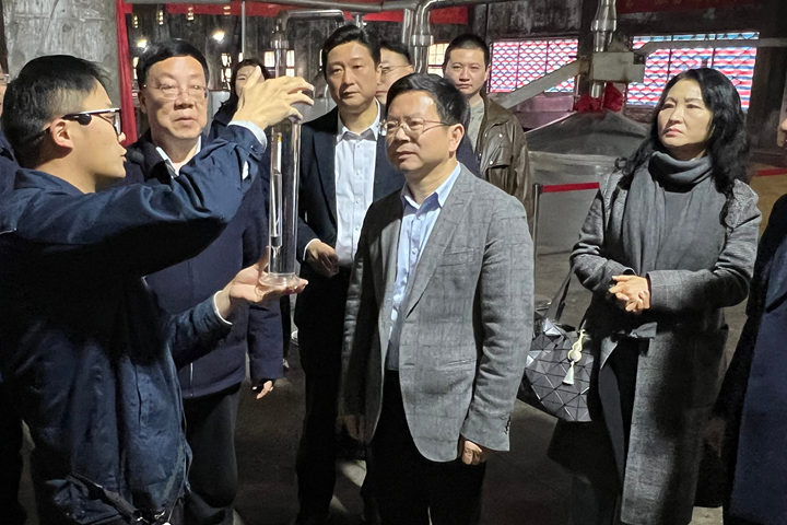 在德山酒业考察调研_副本