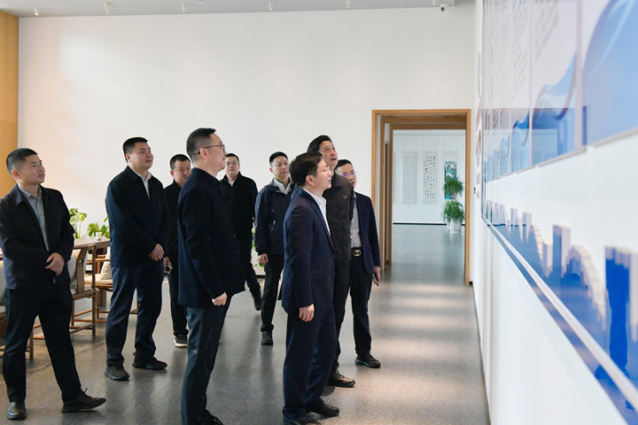 吴兴国主持召开市建筑行业政协委员工作室助力应急管理事业高质量发展座谈会