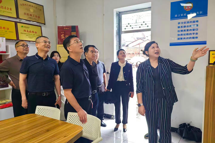 朱金平带队开展“延伸农业产业链条”主席会议协商课题调研