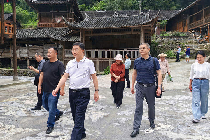 朱金平带队开展“加强农业文化遗产和传统村落保护利用”对口协商调研
